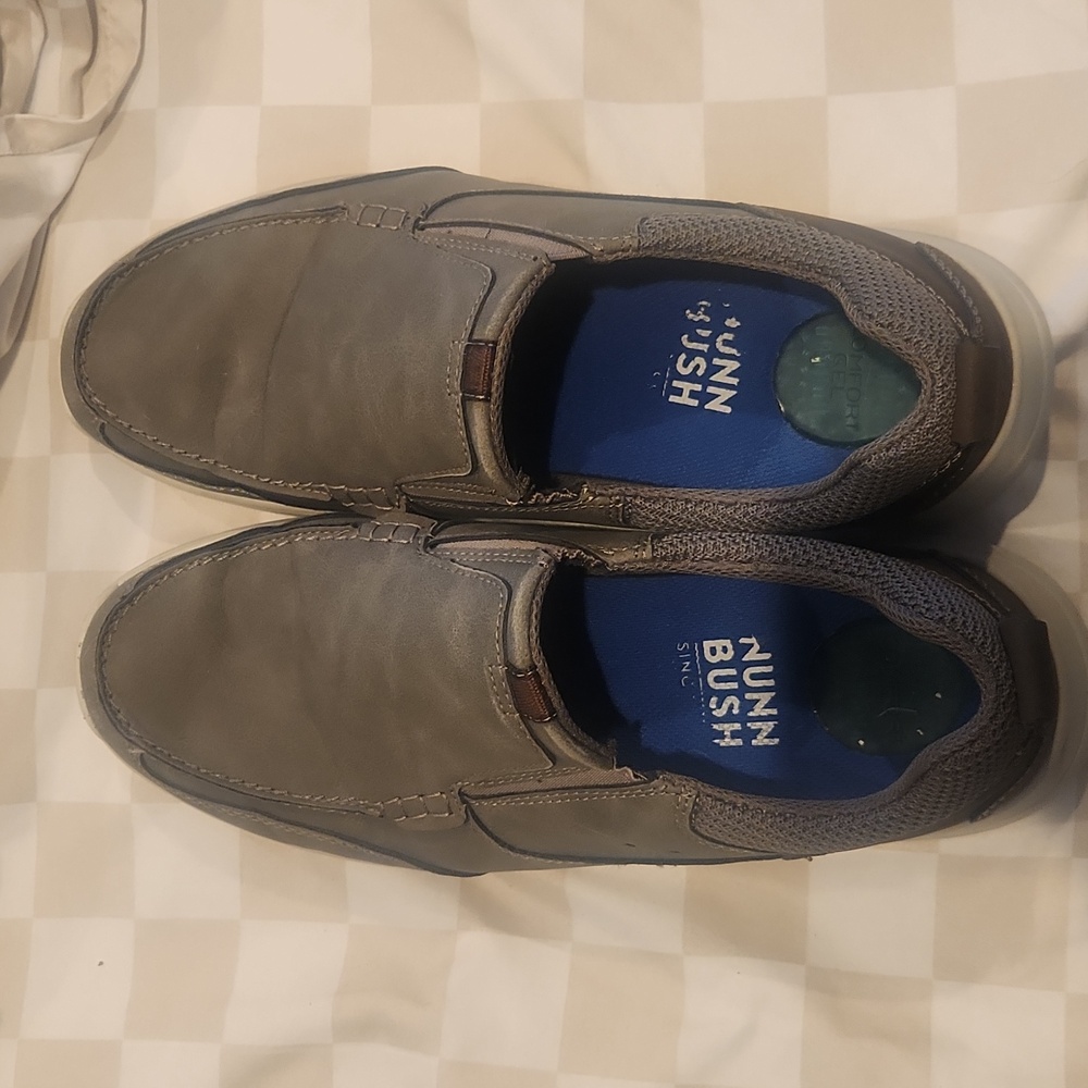 Nun Bush casual shoe 10.5 wide shoe